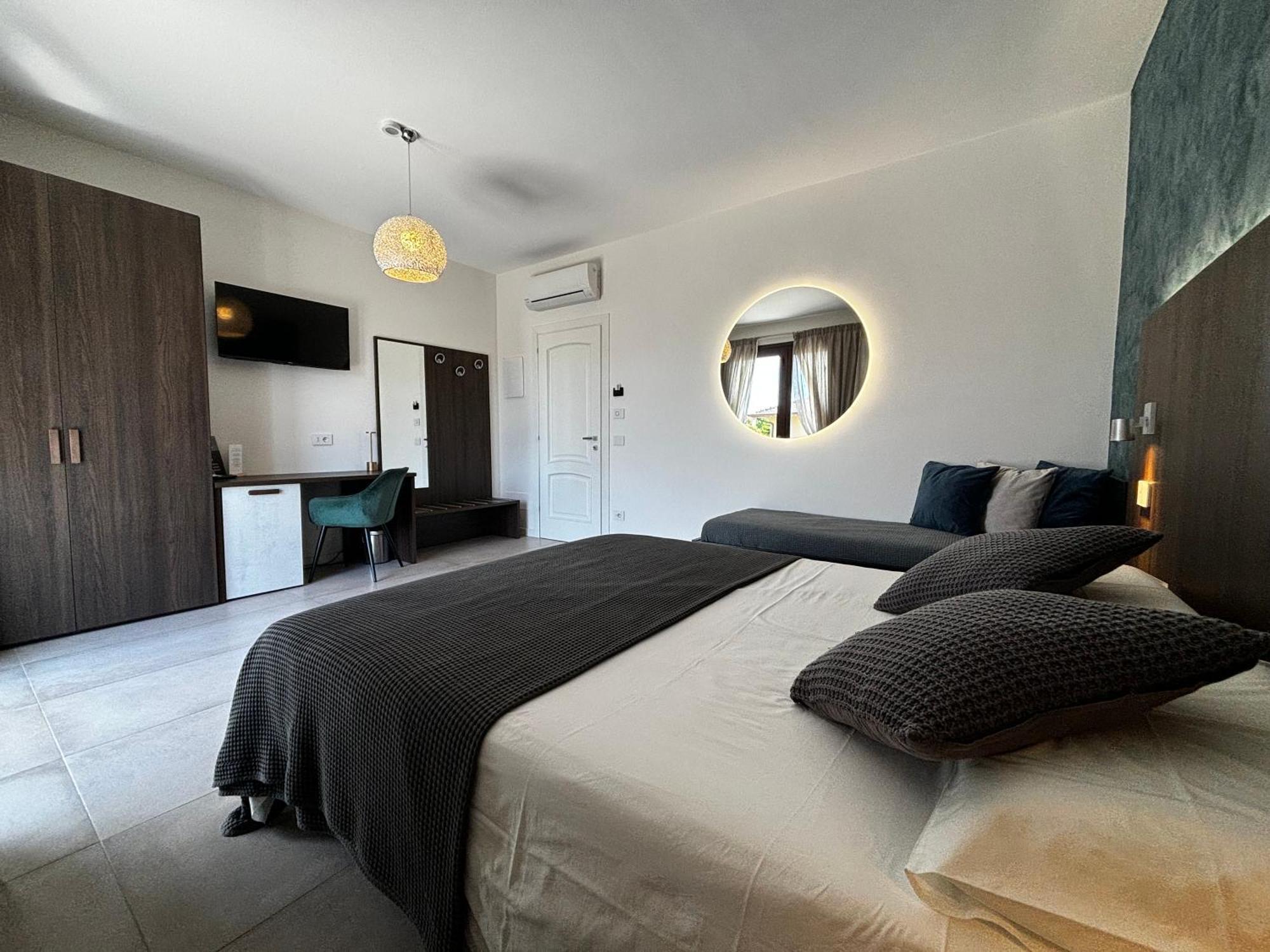 Villa Elena 데센자노델가르다 외부 사진